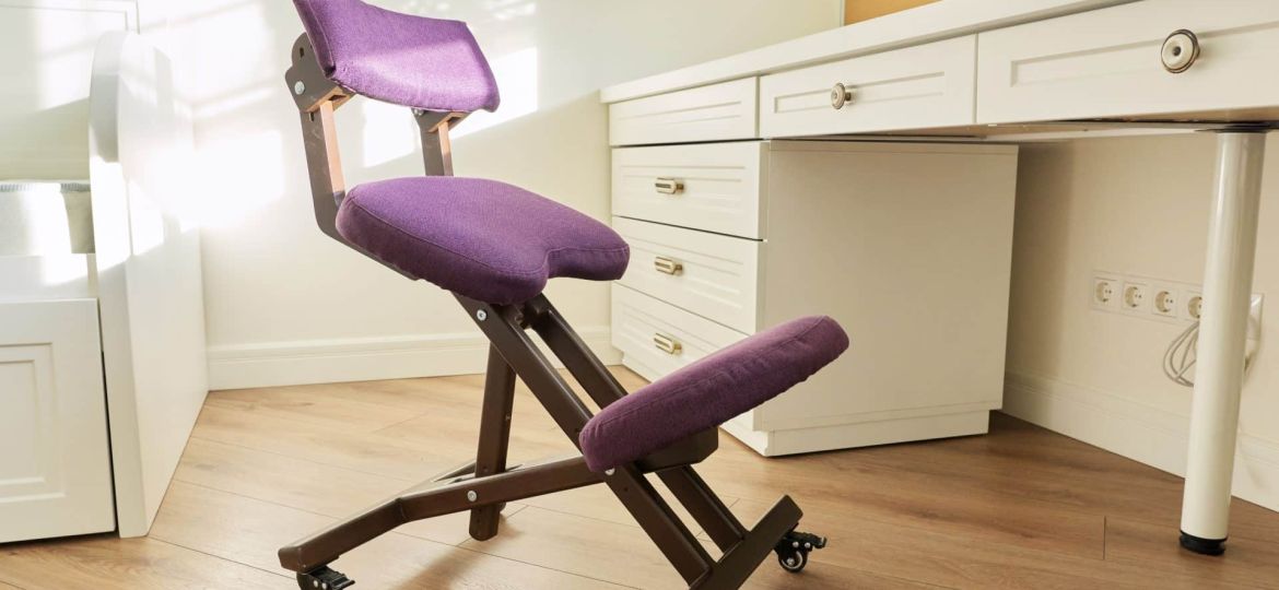 orthopedic-ergonomic-kneeling-chair-in-the-interio-2023-11-27-05-05-13-utc (1)